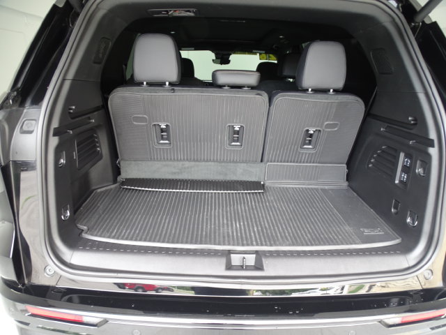Certified 2026 Chevrolet Traverse High Country w/ LPO, Floor Liner Package AWD/4WD image 20