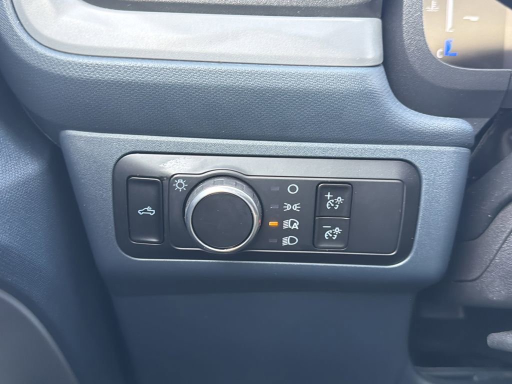 Certified 2025 Ford Maverick XL w/ Equipment Group 102A AWD/4WD image 26