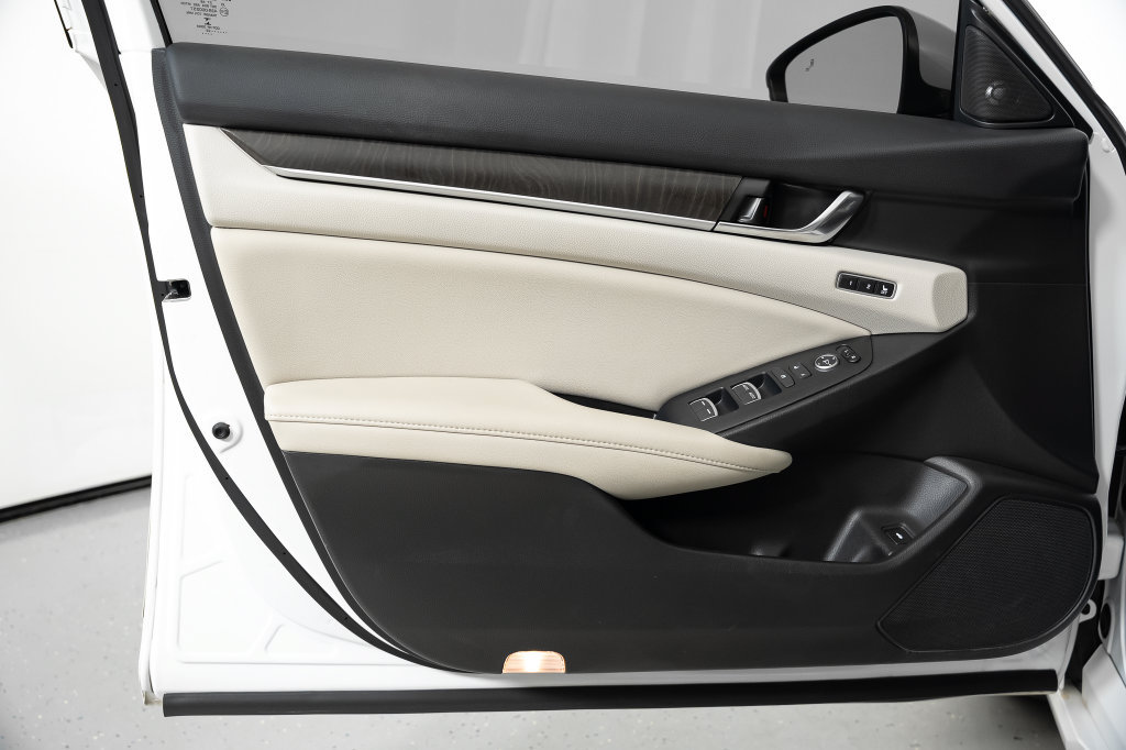 Used 2022 Honda Accord EX-L image 34