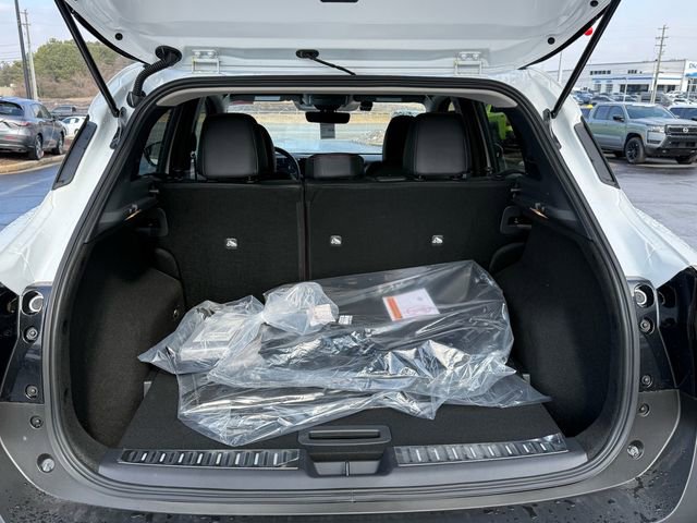 New 2026 Nissan Kicks SR w/ Illumination Package FWD image 14