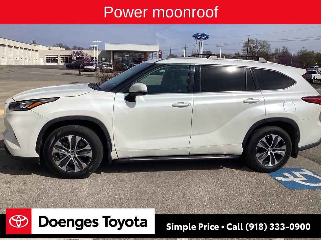 Used 2020 Toyota Highlander XLE image 6