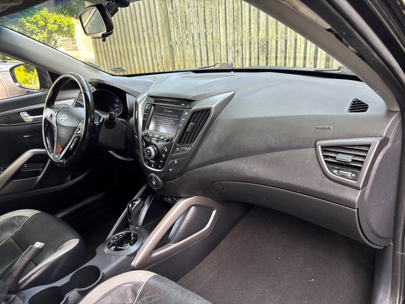 Used 2013 Hyundai Veloster Turbo w/ Ultimate Pkg FWD image 22