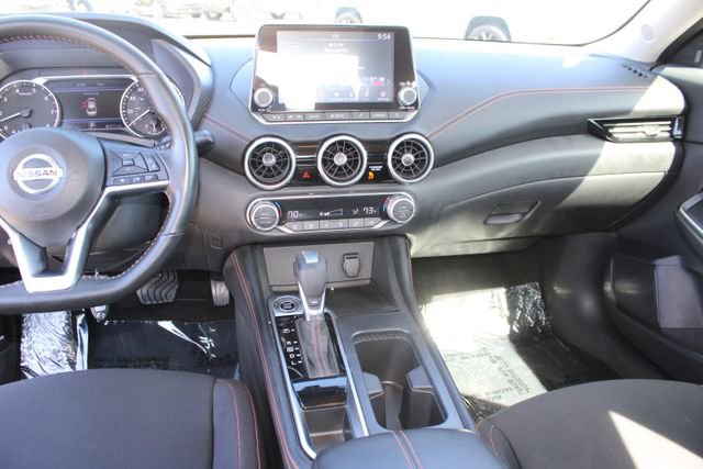 Used 2022 Nissan Sentra SR w/ Electronics Package FWD image 15