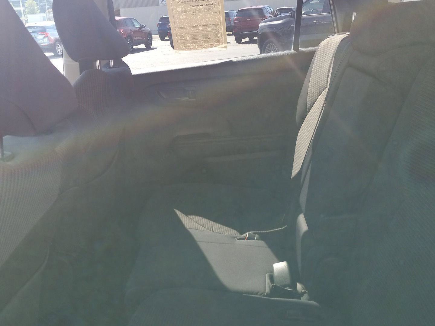 Used 2022 Toyota Highlander LE image 11