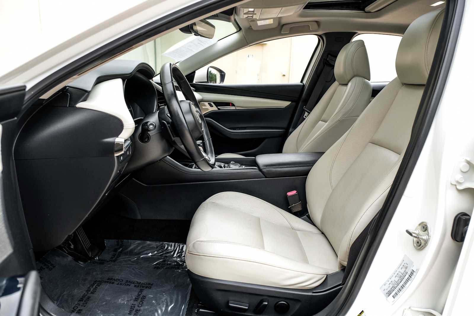 Used 2020 MAZDA MAZDA3 AWD Sedan w/ Premium Package image 4