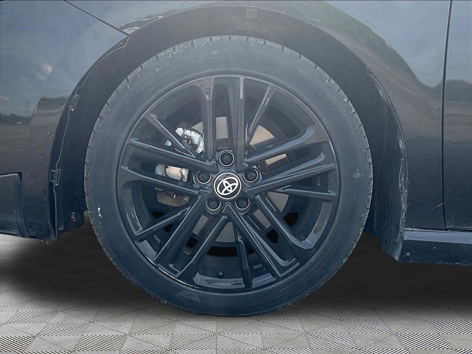 Used 2025 Toyota Camry SE FWD image 34