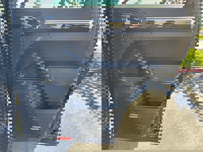 Used 2017 Porsche Cayenne S image 34