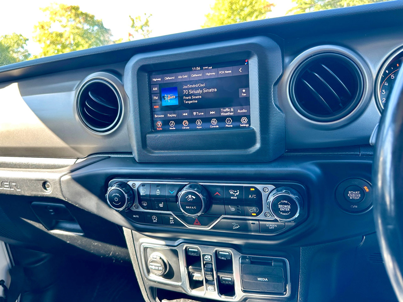 Used 2022 Jeep Wrangler Unlimited Sport w/ Cold Weather Group image 29