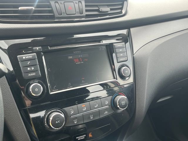 Used 2020 Nissan Rogue Sport S image 20