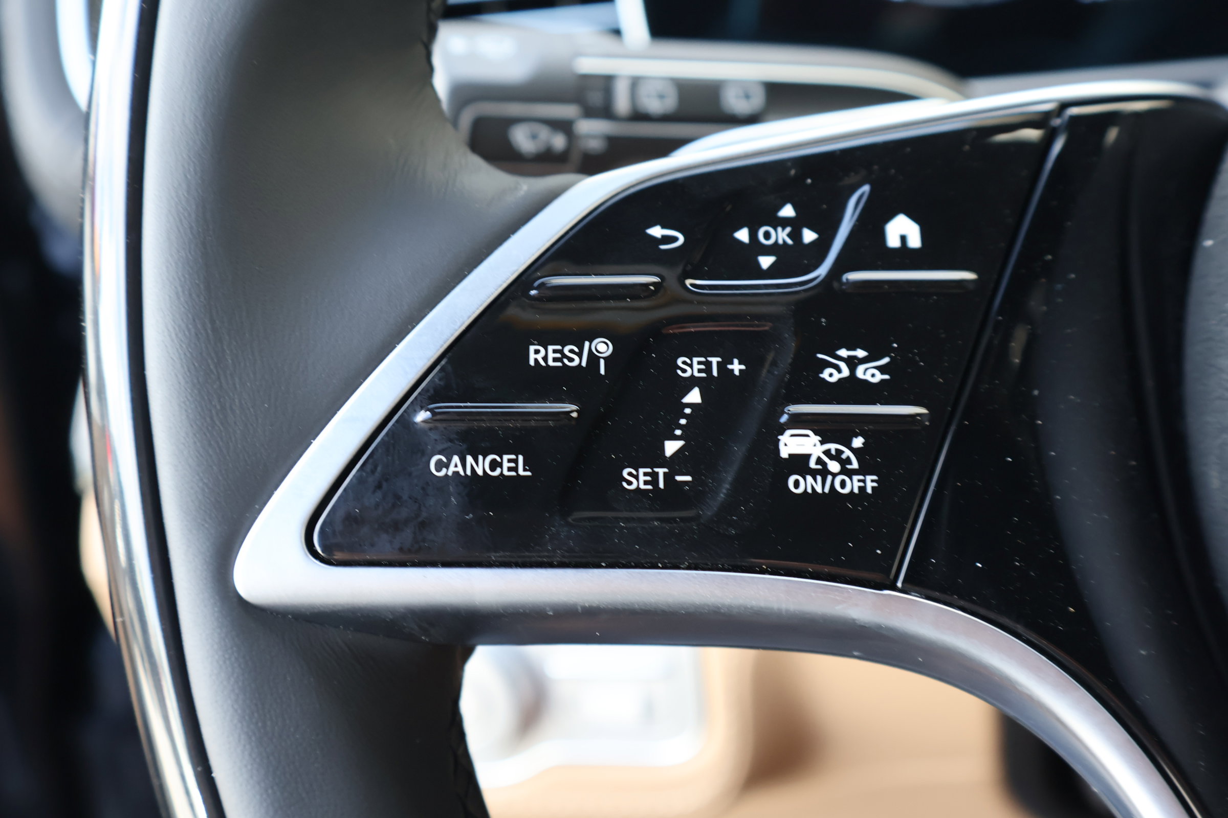 New 2026 Mercedes-Benz GLS 580 4MATIC image 30