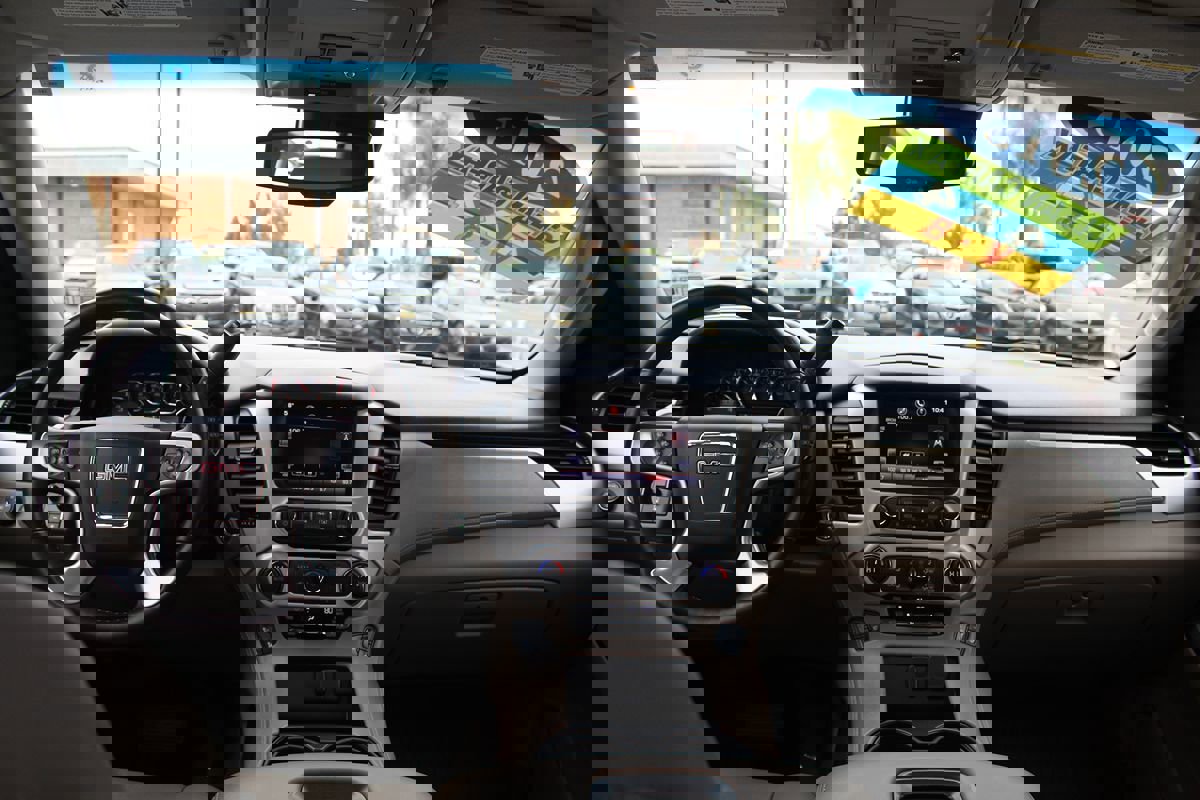 Used 2015 GMC Yukon SLT w/ Open Road Package image 29