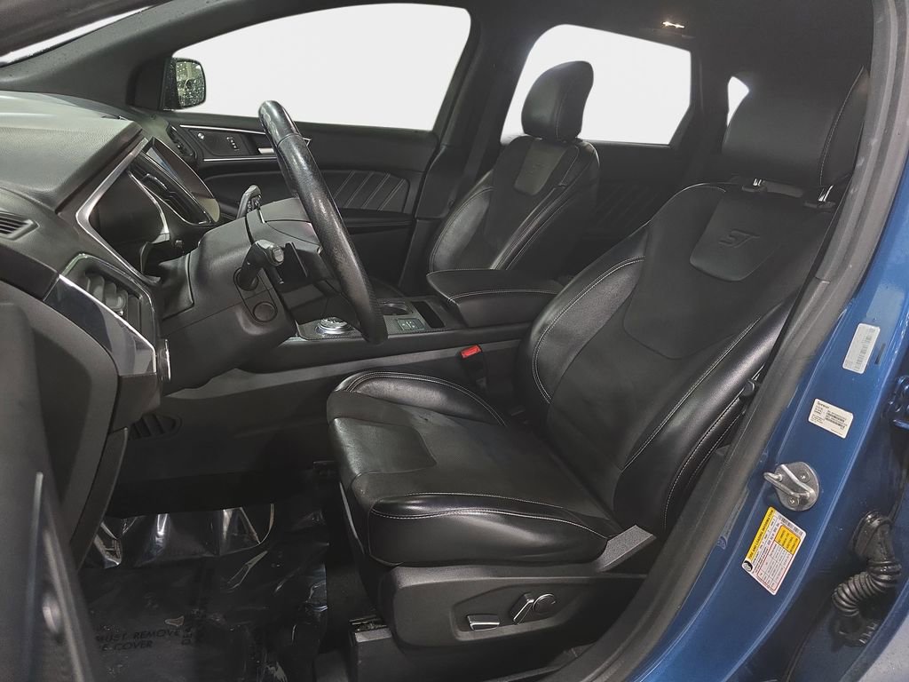 Used 2019 Ford Edge ST w/ Equipment Group 401A image 14