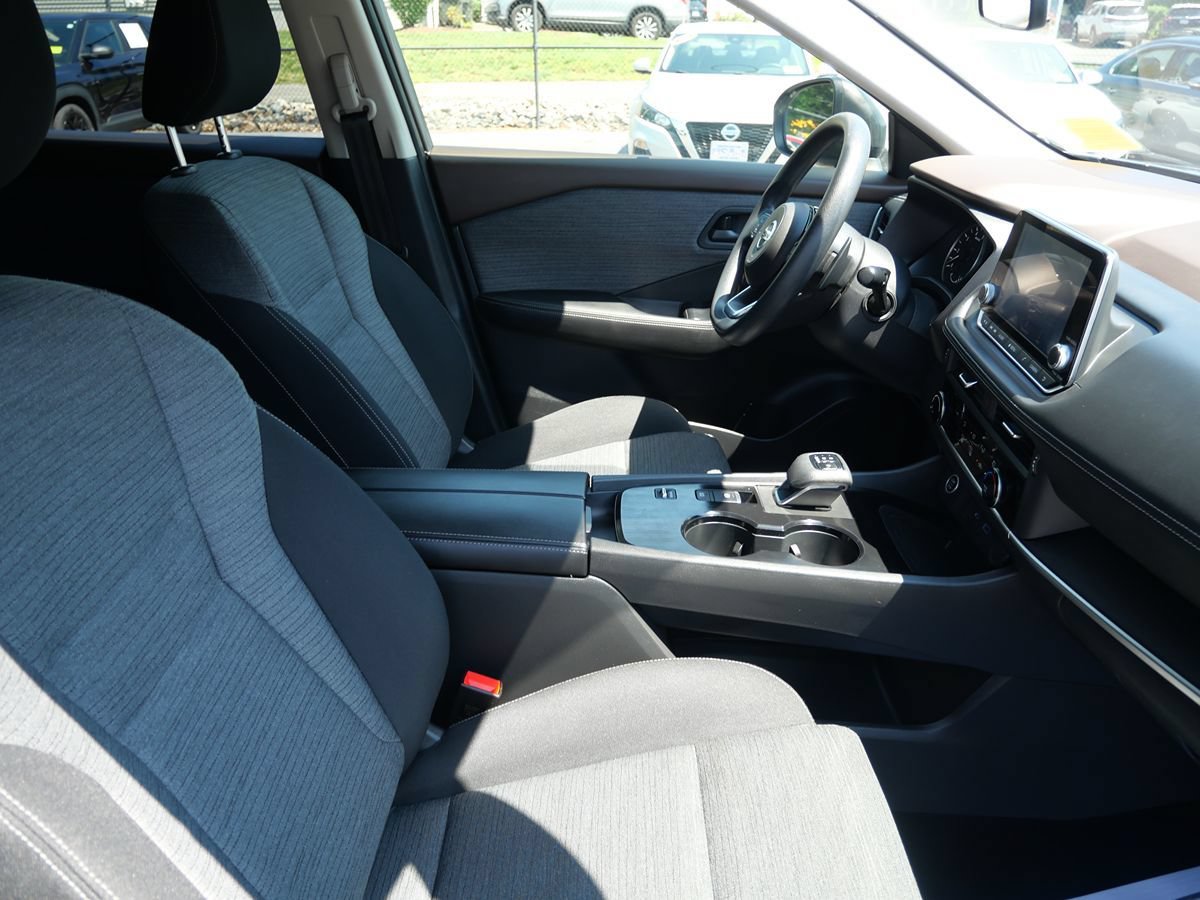 Used 2021 Nissan Rogue S FWD image 18
