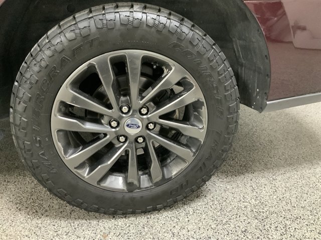 Used 2021 Ford Expedition Max Limited image 11