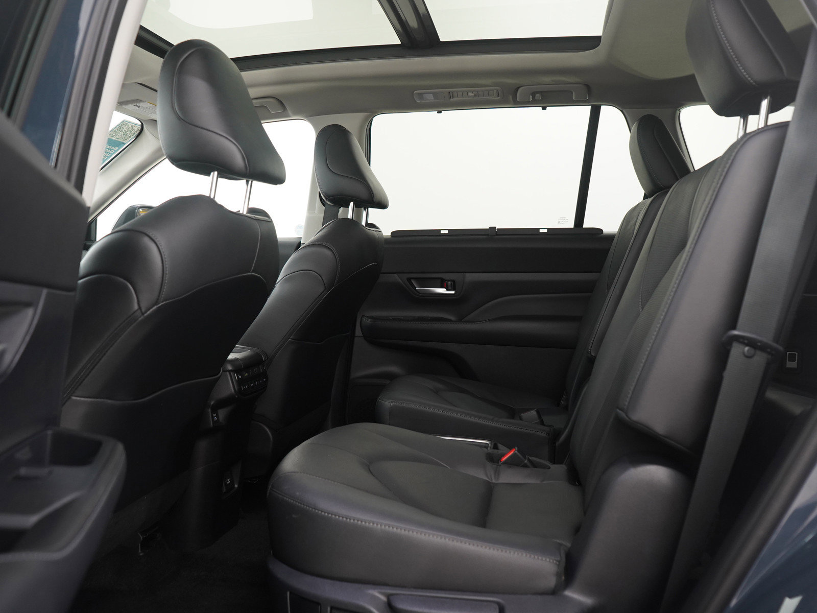 Used 2024 Toyota Grand Highlander Limited AWD/4WD image 21