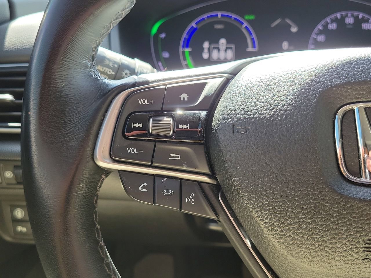 Used 2022 Honda Accord EX-L image 33