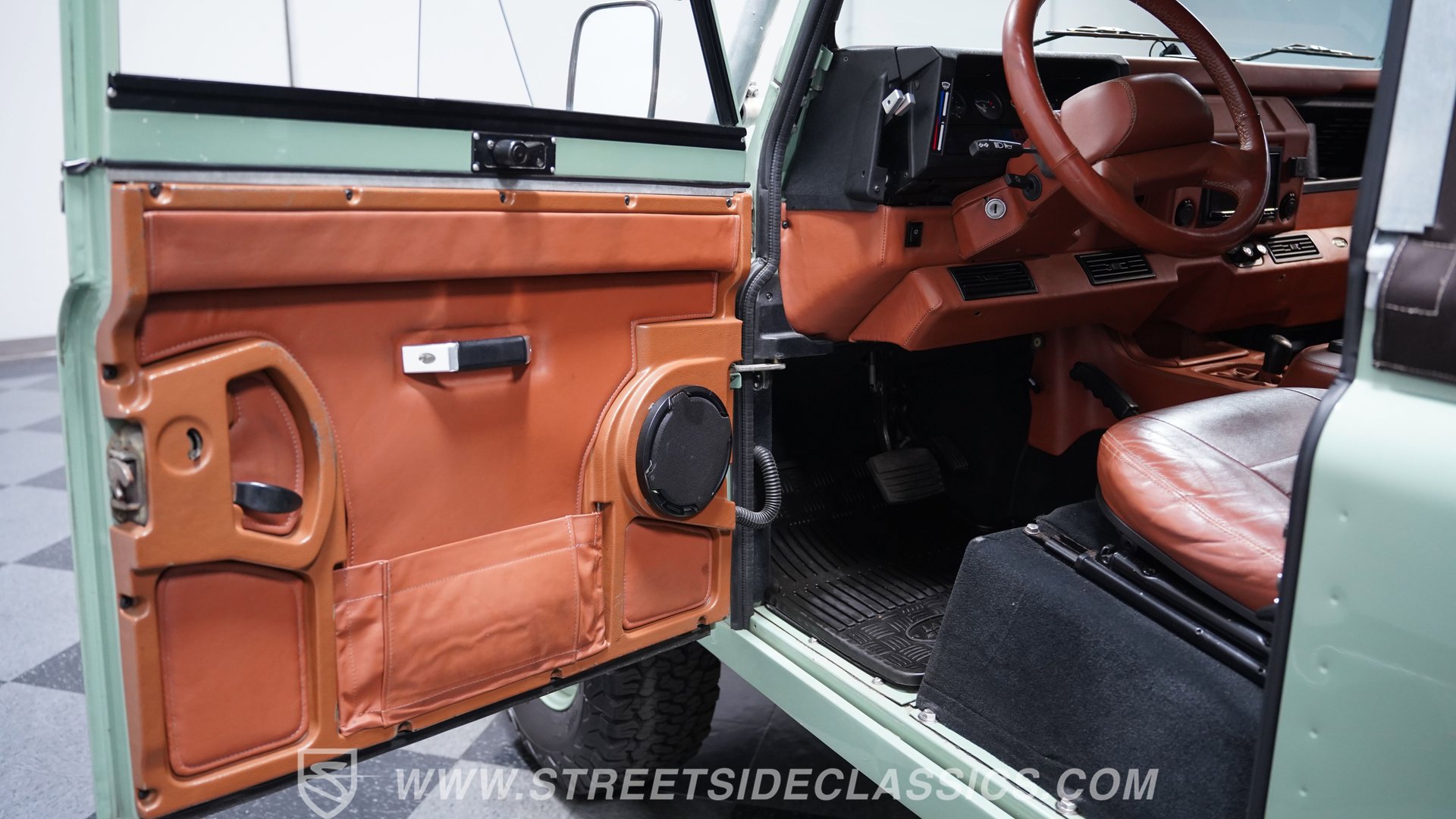 Used 1997 Land Rover Defender 90 AWD/4WD image 29