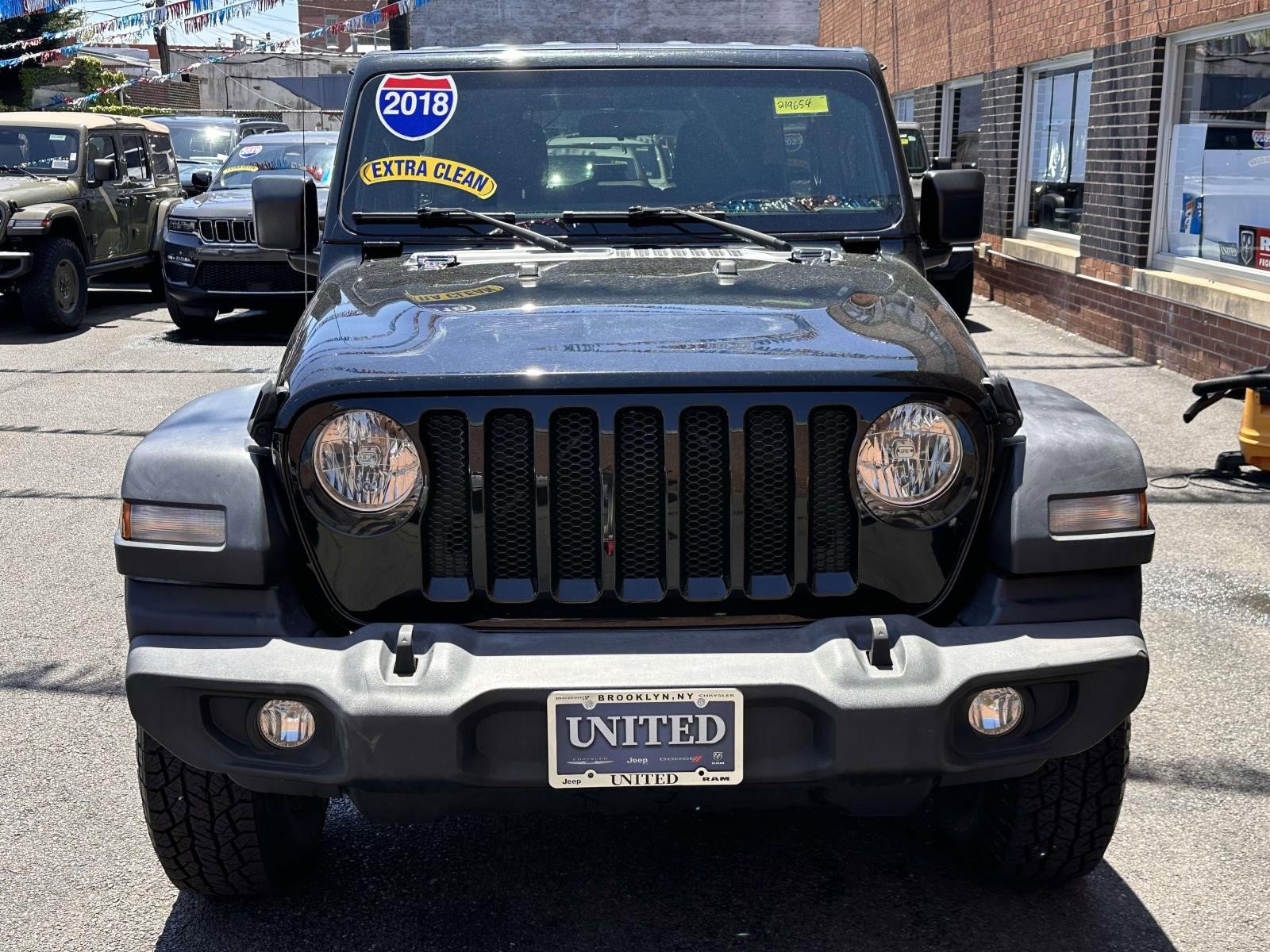 Used 2018 Jeep Wrangler Unlimited Sport S AWD/4WD image 8