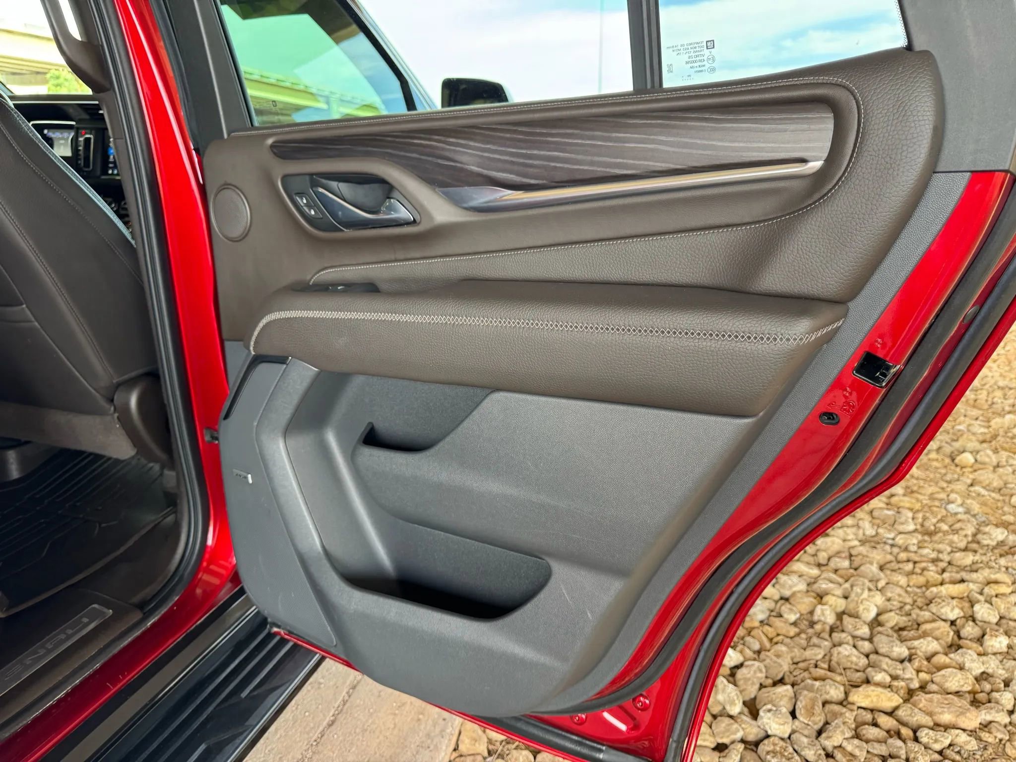 Used 2021 GMC Yukon Denali image 26