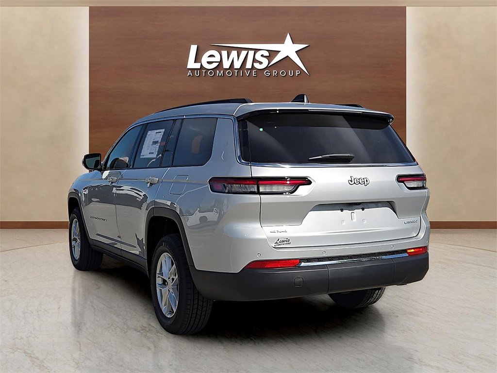 New 2025 Jeep Grand Cherokee L Laredo image 3