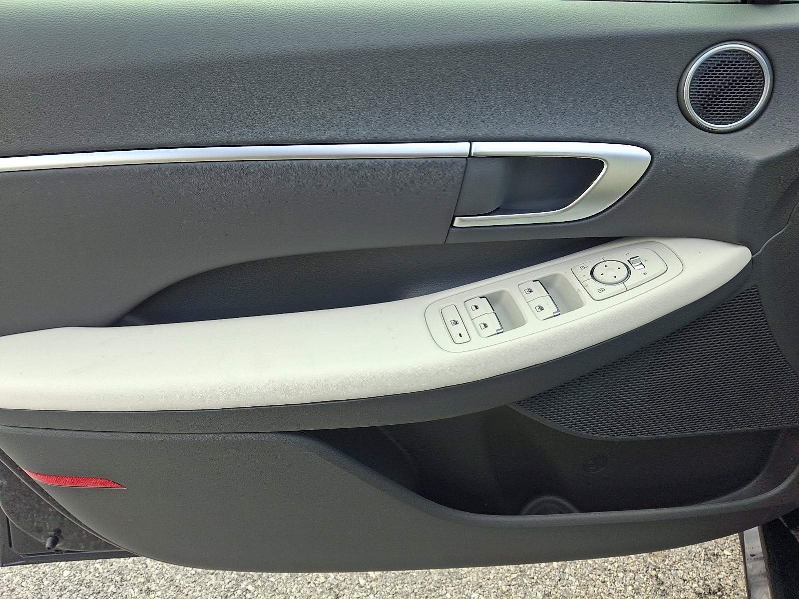New 2026 Hyundai Sonata SEL FWD image 8