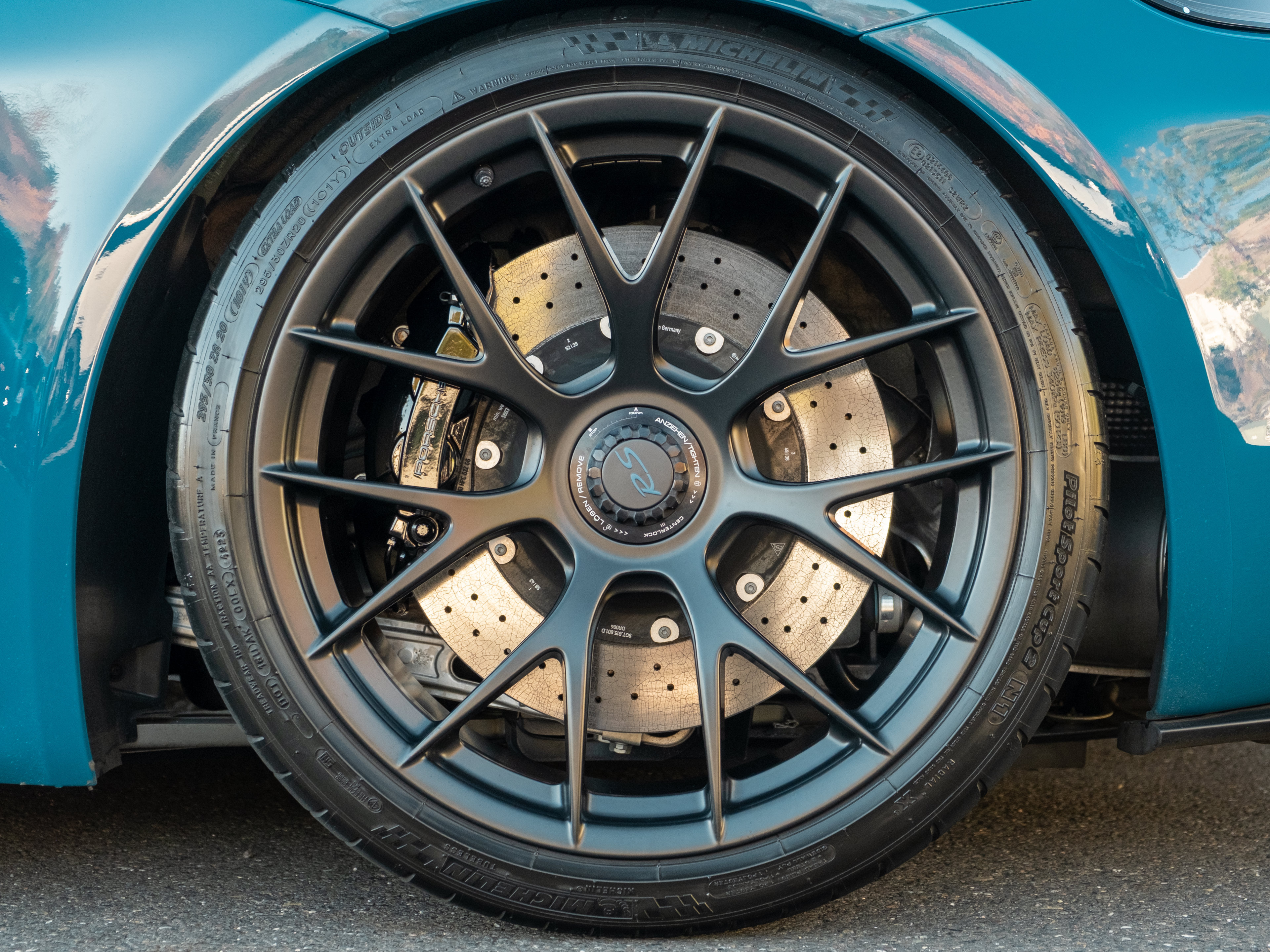 Certified 2024 Porsche 718 Boxster Spyder RS RWD image 13