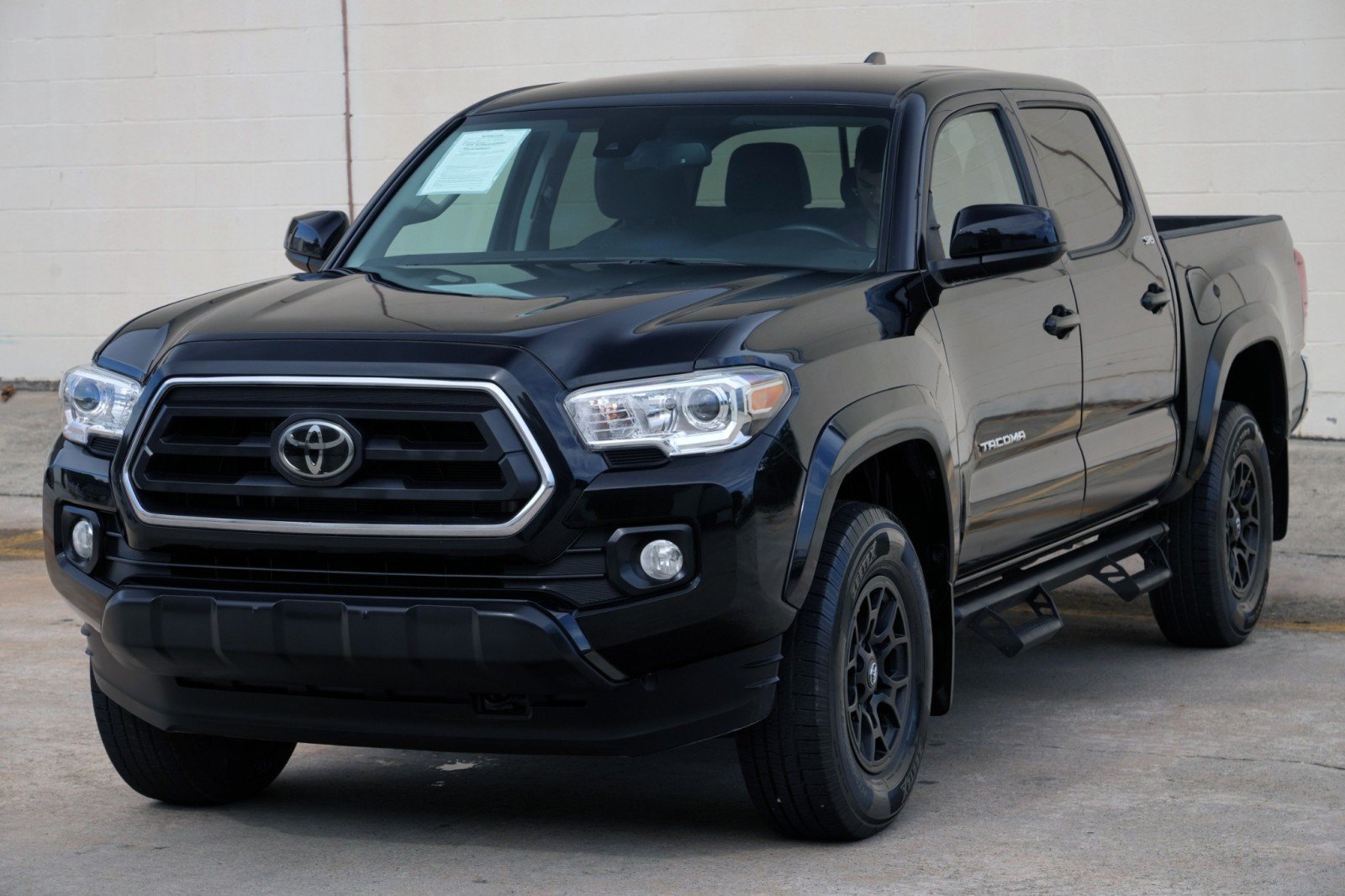 Used 2022 Toyota Tacoma SR5 RWD image 41