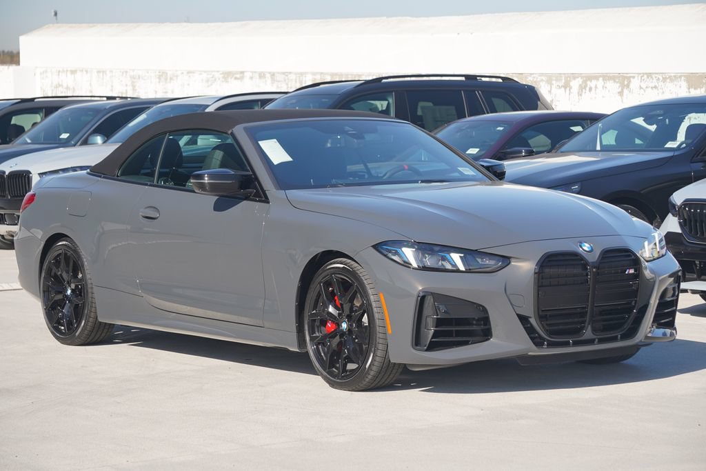 Used 2026 BMW M440i Convertible w/ Premium Package RWD image 4