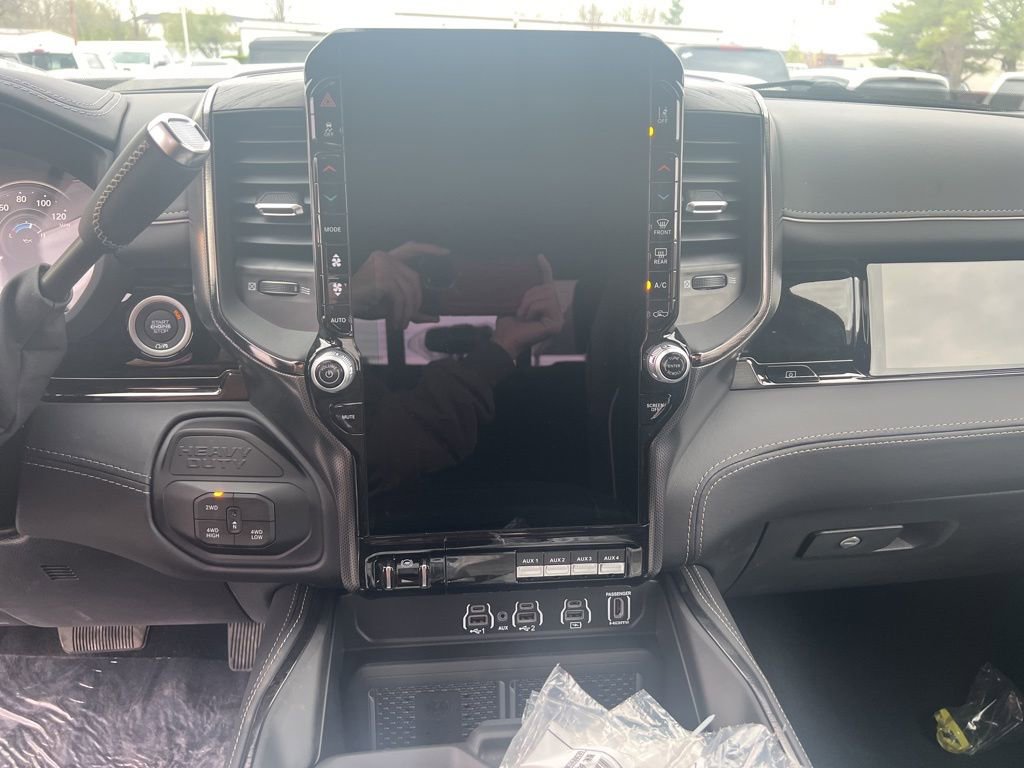 New 2026 RAM 2500 Limited image 8