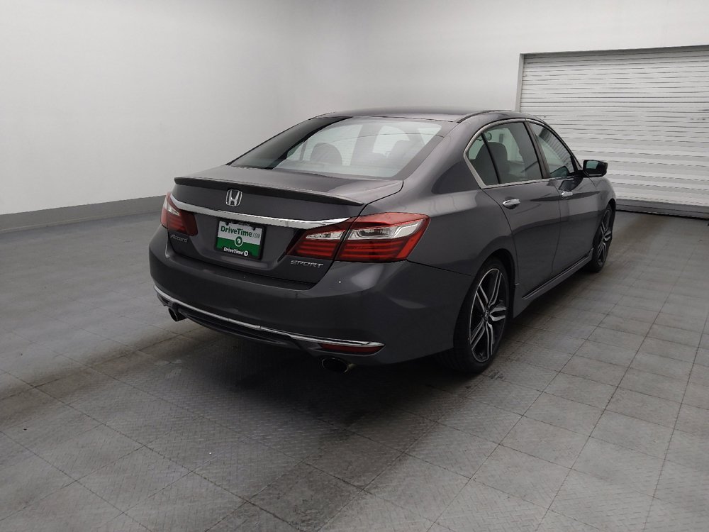 Used 2017 Honda Accord Sport image 9