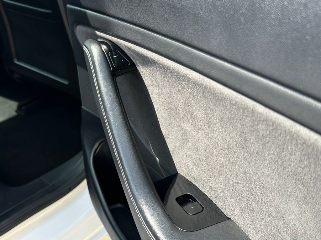 Used 2018 Tesla Model 3 Mid Range image 27