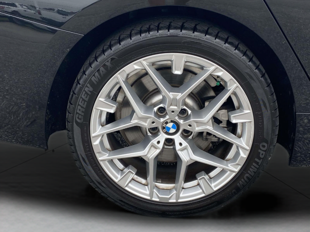 Used 2026 BMW 330i Sedan RWD image 7