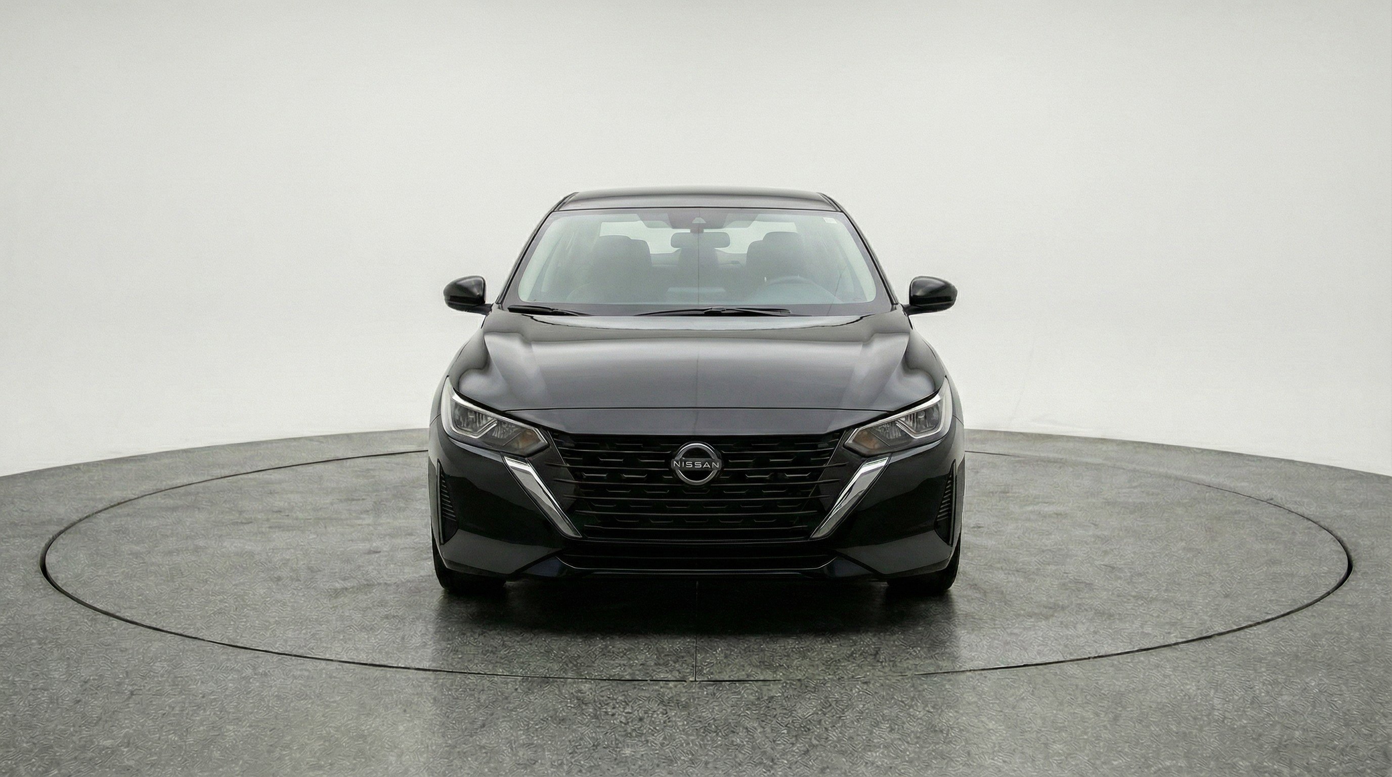 Used 2025 Nissan Sentra SV FWD image 2