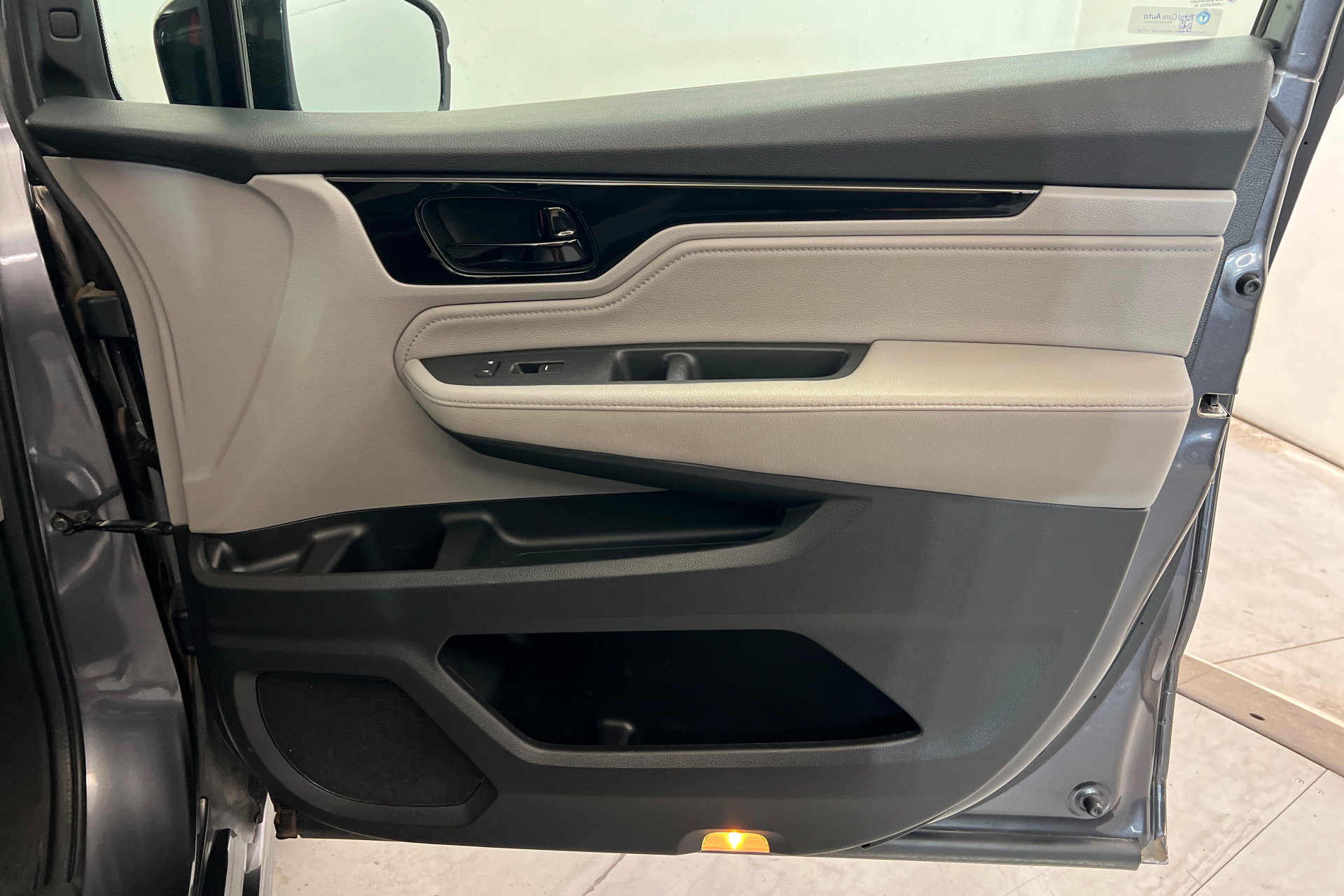 Used 2018 Honda Odyssey Elite image 23