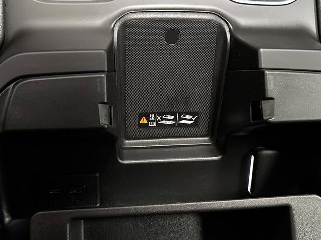 Used 2025 GMC Sierra 2500 Denali w/ Technology Package AWD/4WD image 27