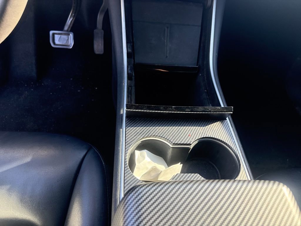 Used 2021 Tesla Model Y Long Range image 18