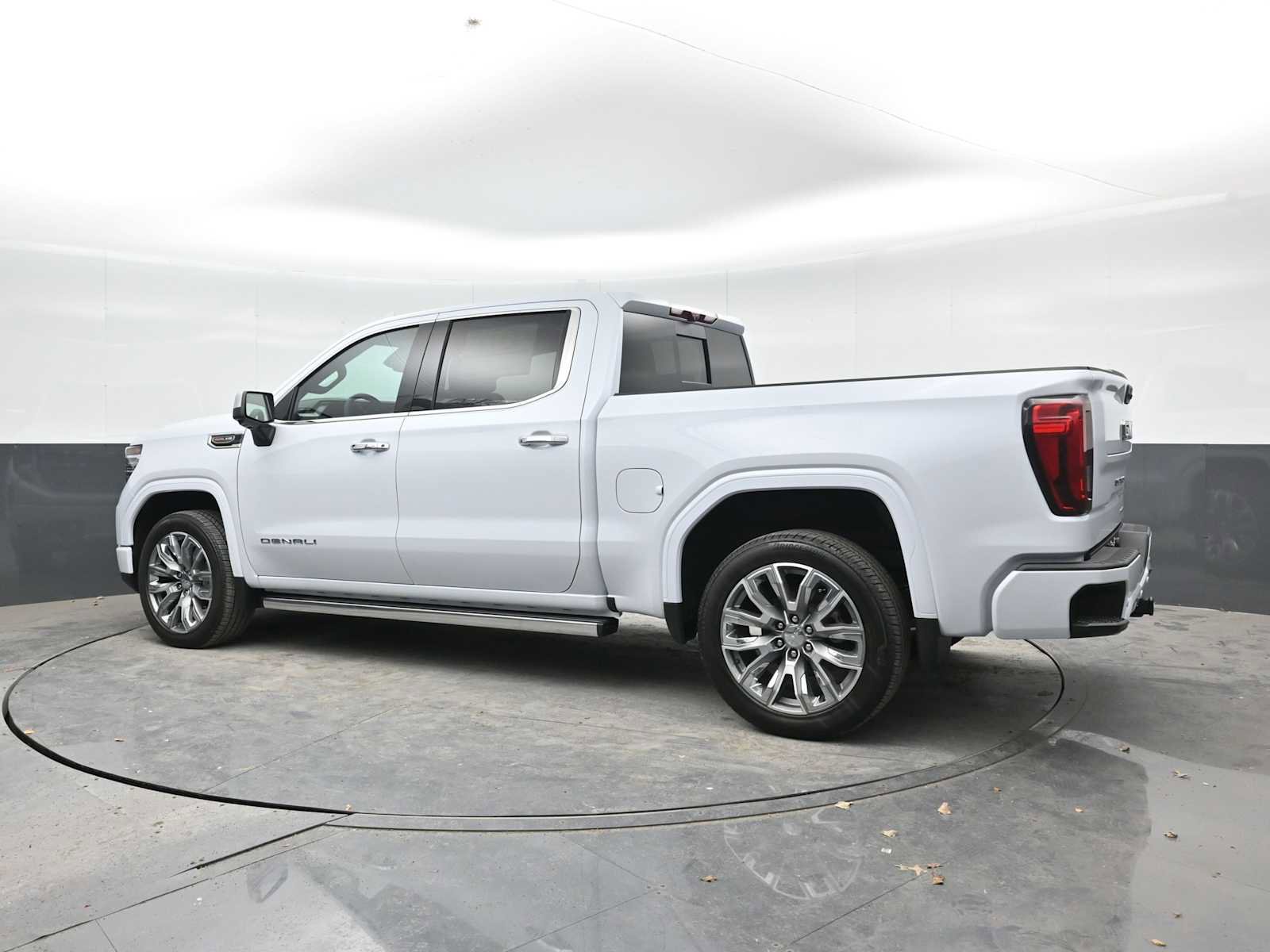 New 2026 GMC Sierra 1500 Denali image 2