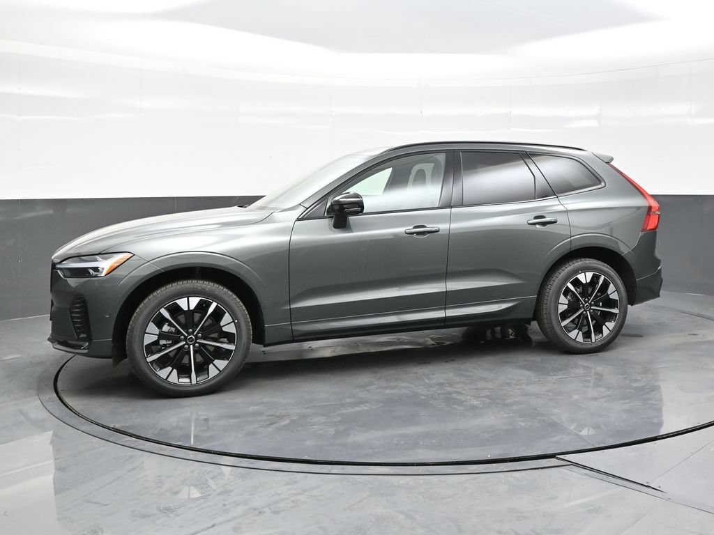 New 2026 Volvo XC60 B5 Plus w/ Climate Package AWD/4WD image 3