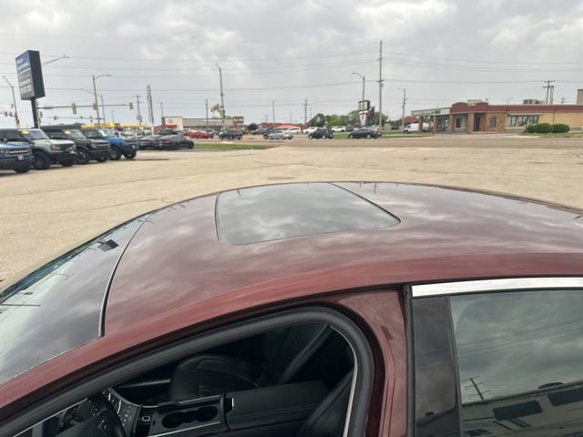 Used 2015 Lincoln MKZ Hybrid w/ Equipment Group 202A Reserve FWD image 6