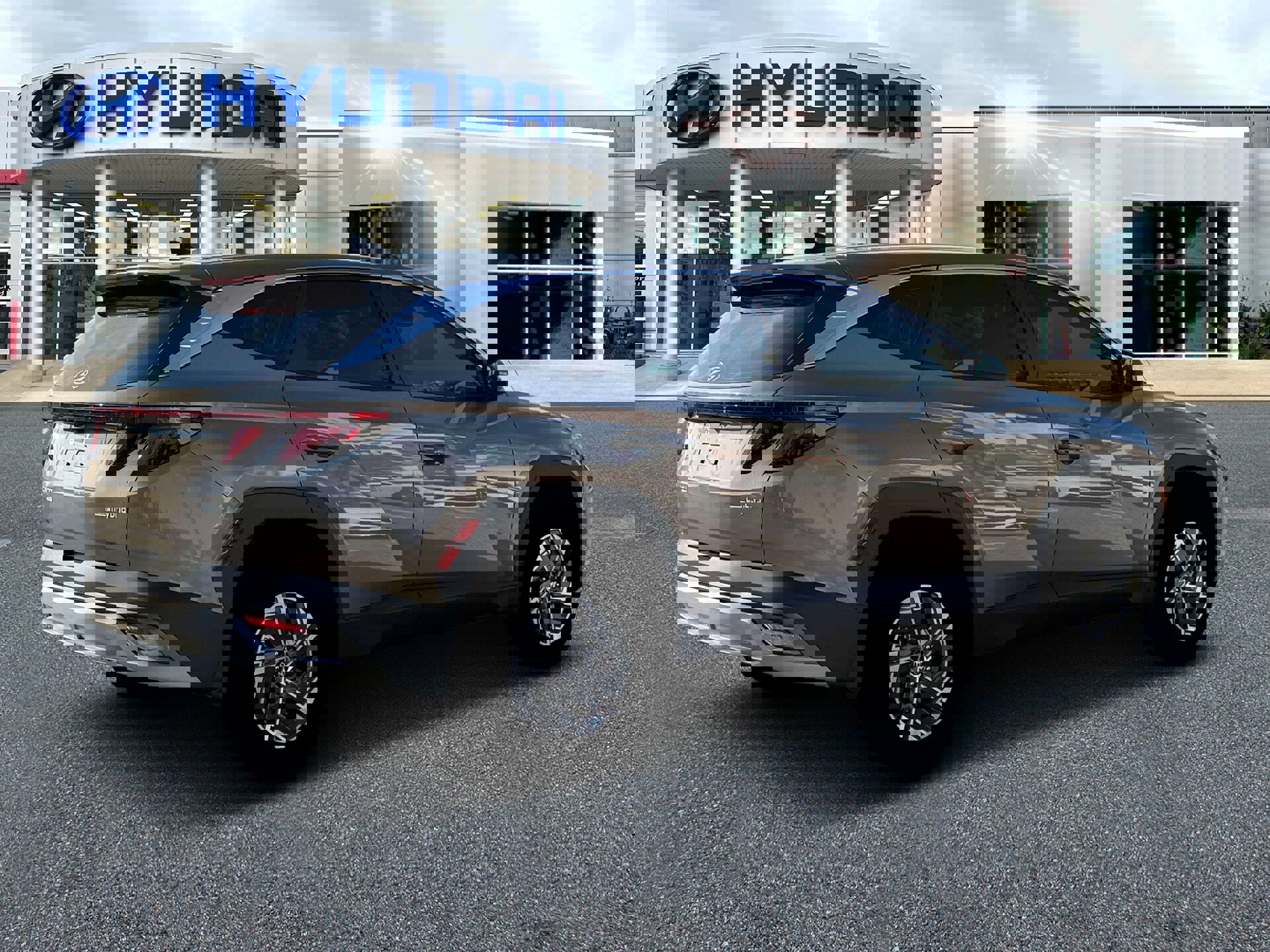 New 2026 Hyundai Tucson Blue SE image 8