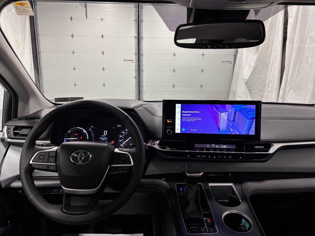 Used 2026 Toyota Sienna XLE AWD/4WD image 16