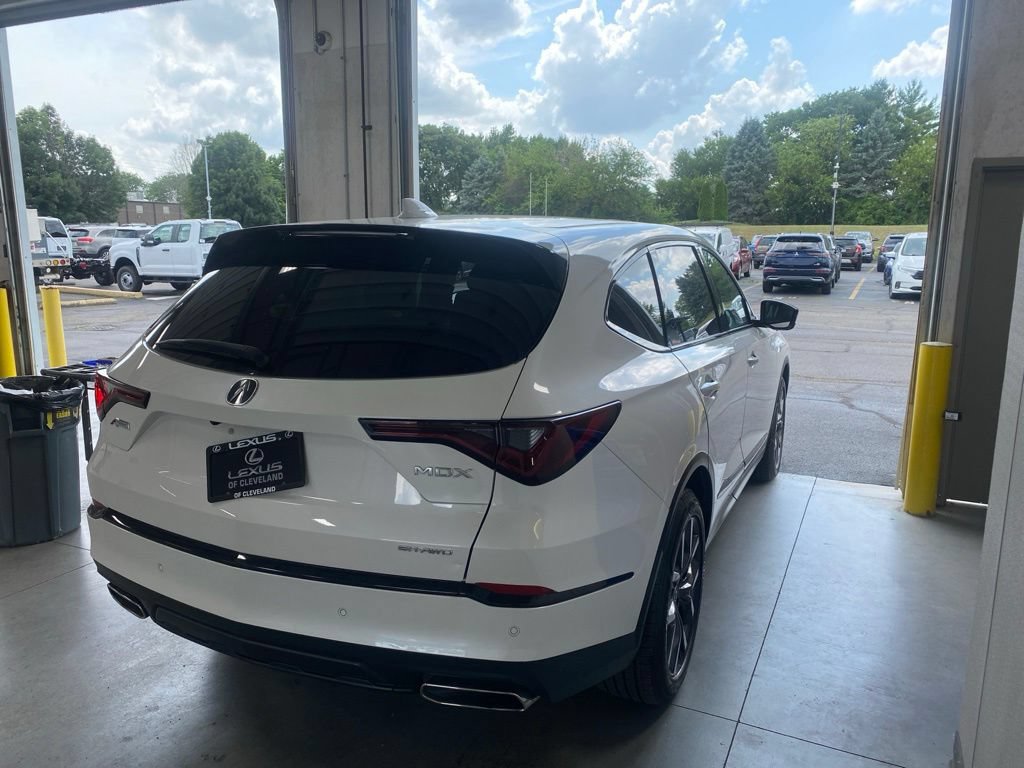 Used 2024 Acura MDX A-Spec AWD/4WD image 4