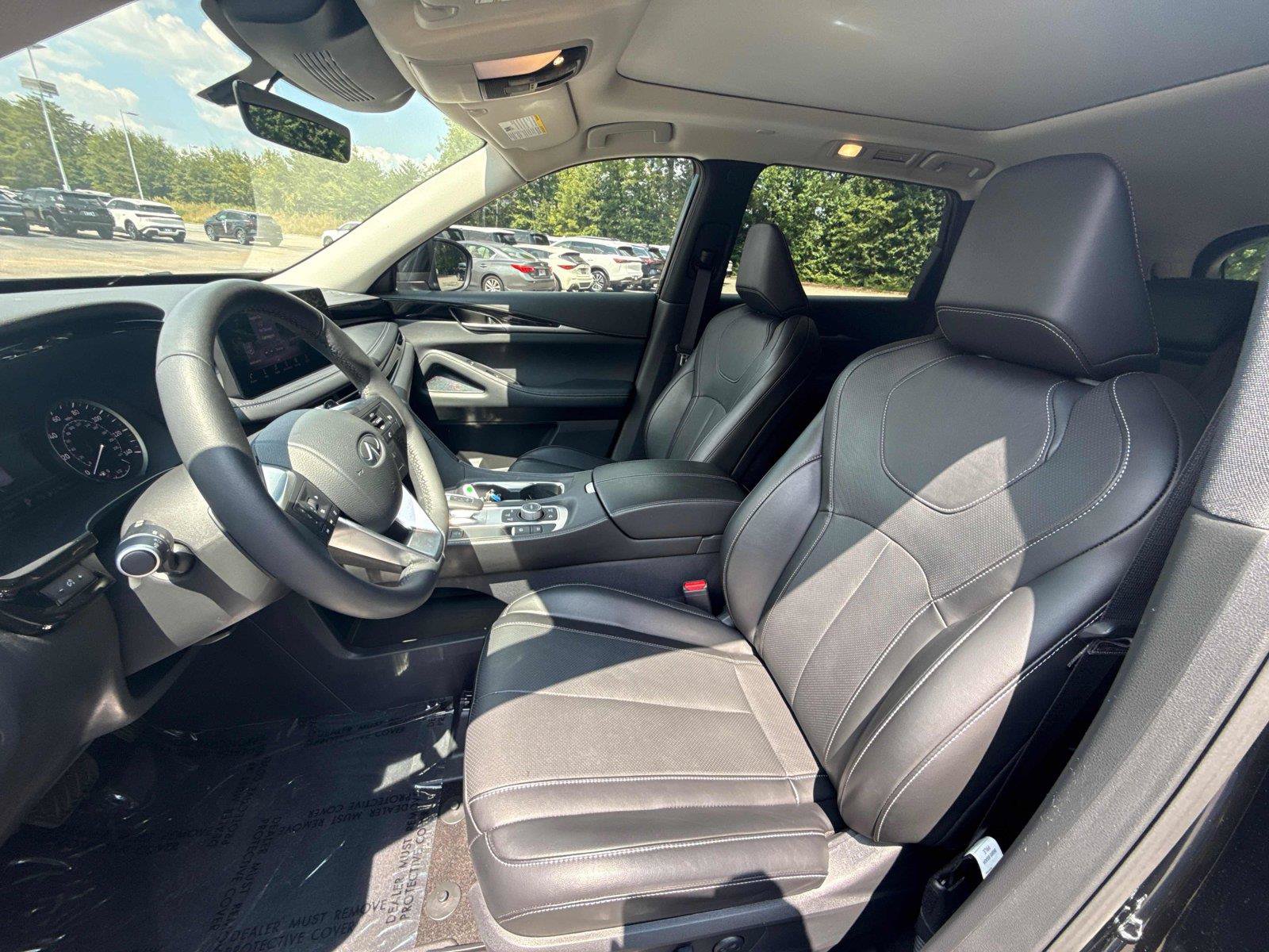 Used 2025 INFINITI QX60 Pure FWD image 11