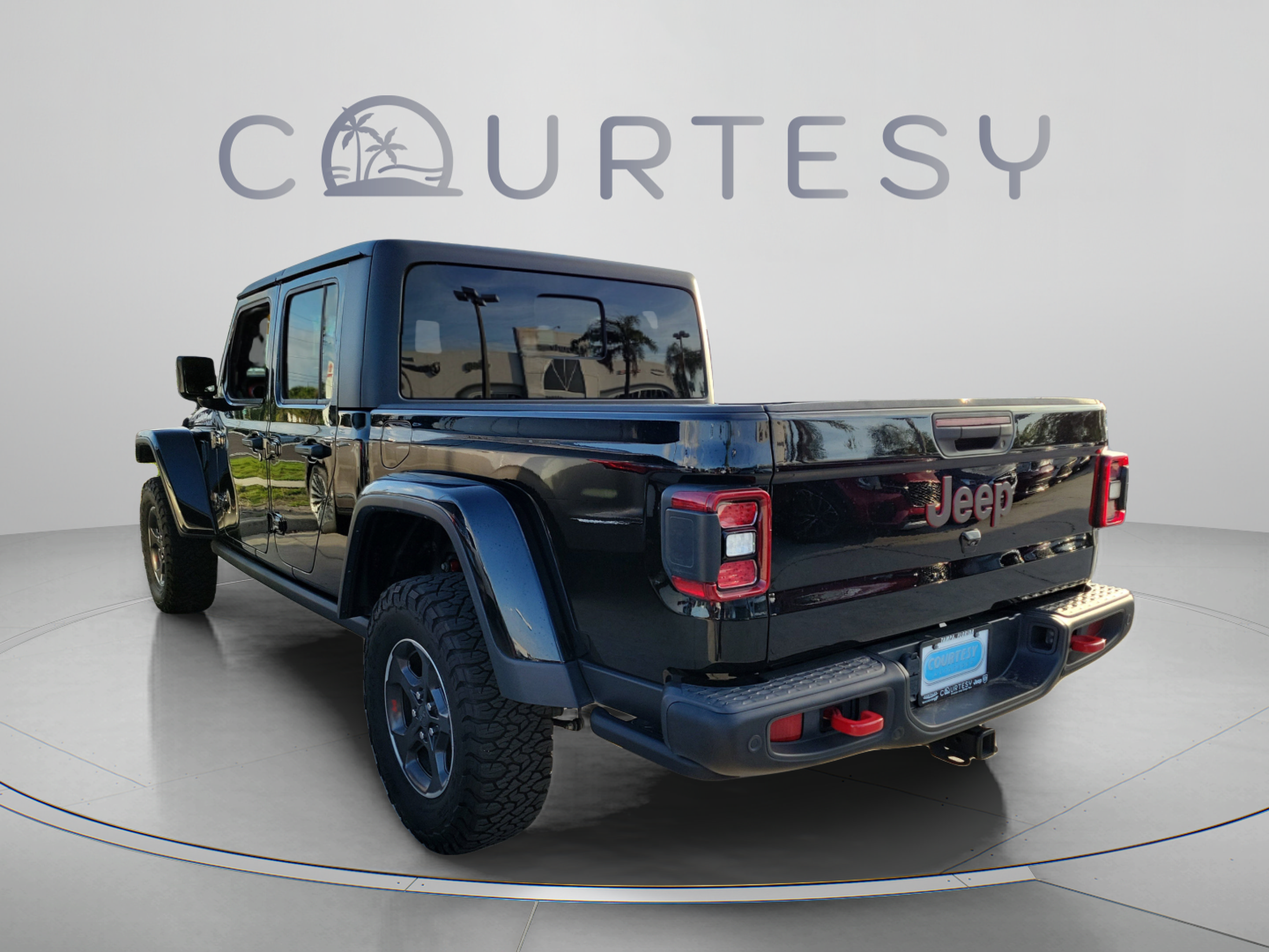 Used 2023 Jeep Gladiator Rubicon w/ LED Lighting Group AWD/4WD image 2