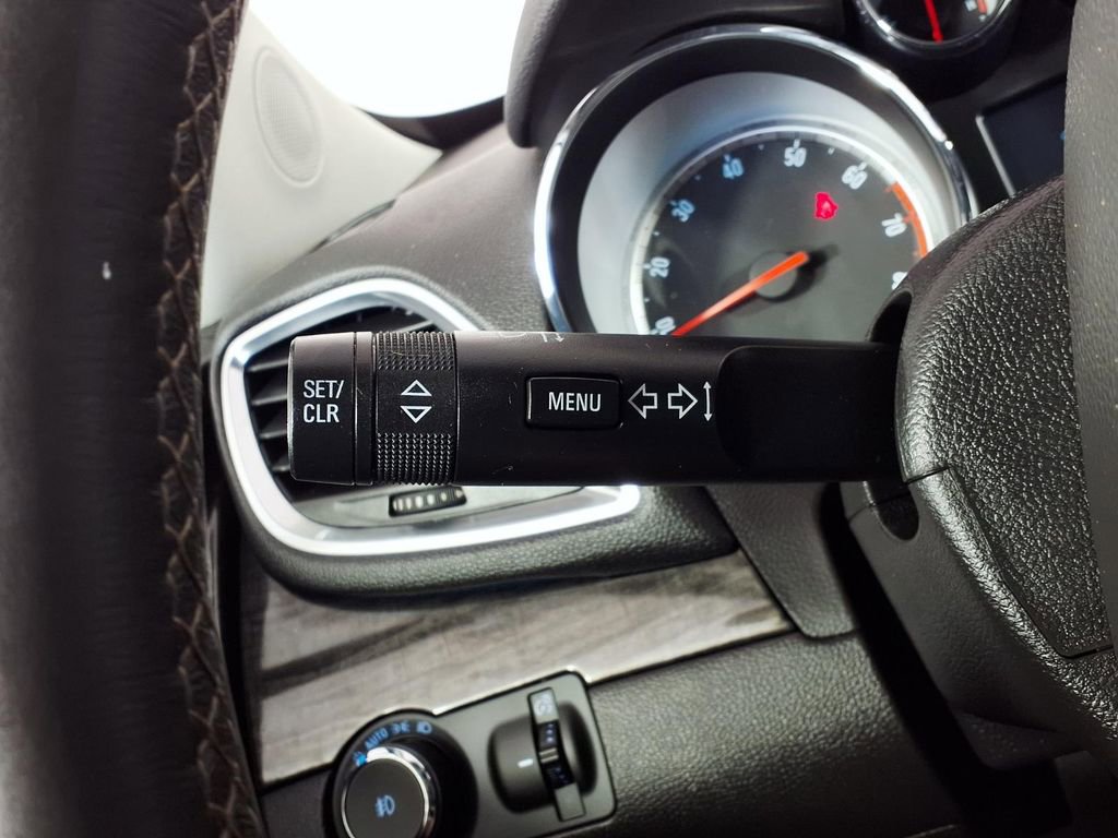 Used 2015 Buick Encore Convenience FWD image 17