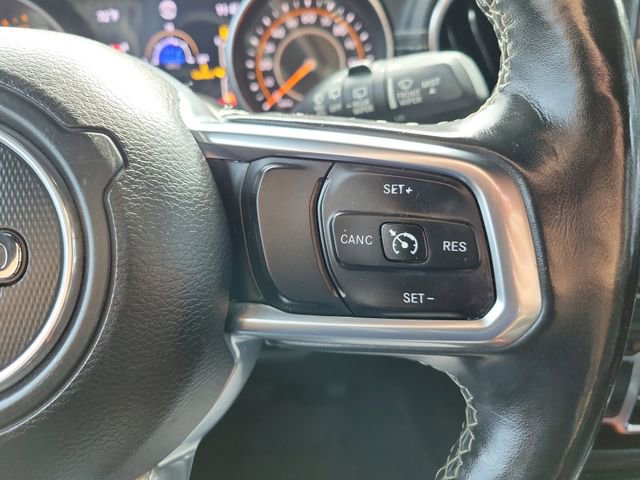 Used 2018 Jeep Wrangler Unlimited Sahara image 25