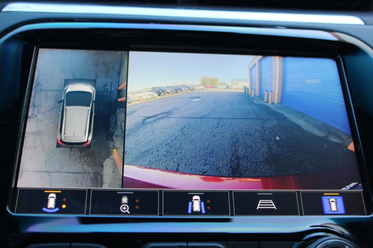 Used 2020 Chevrolet Bolt Premier w/ Infotainment Package image 26