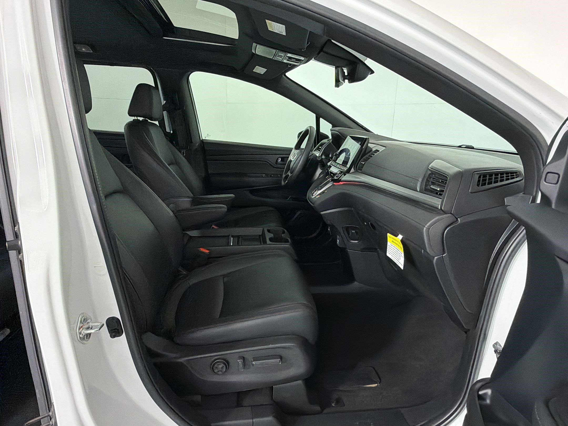 Used 2024 Honda Odyssey Sport image 31