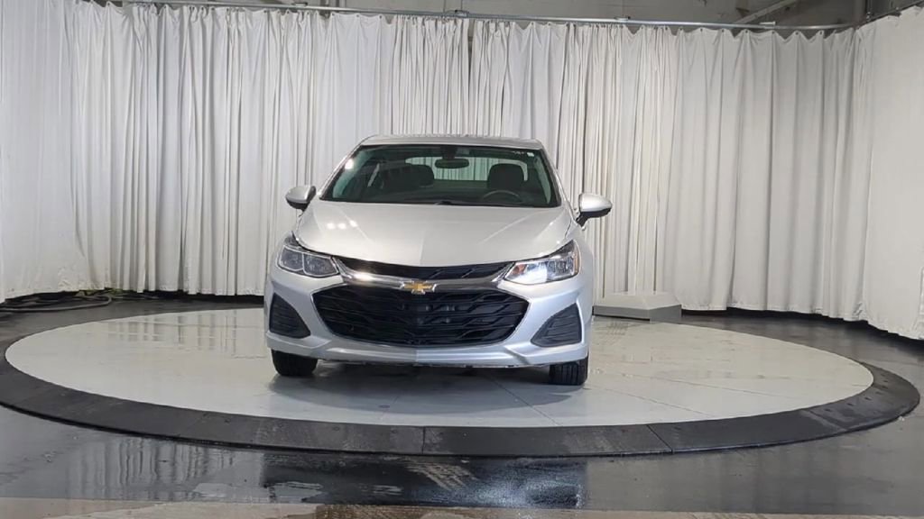 Used 2019 Chevrolet Cruze LS w/ LS Fleet Convenience Package FWD image 4