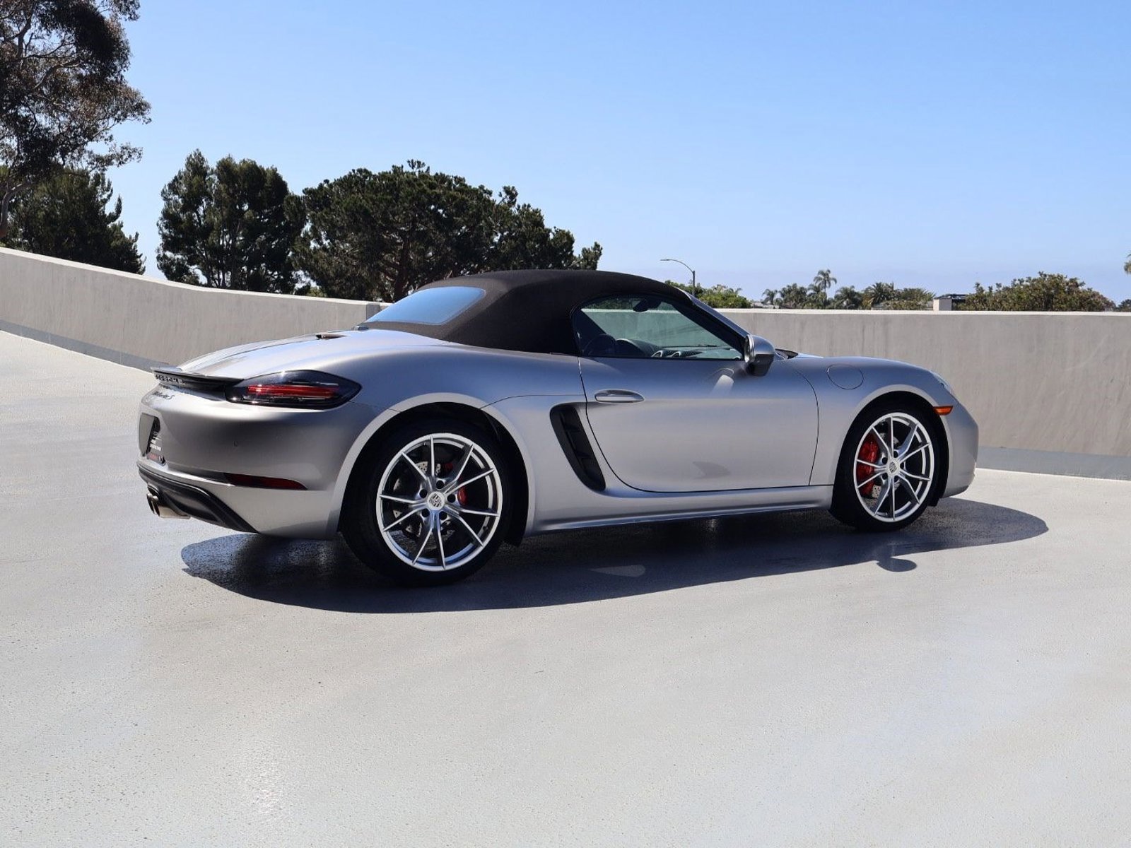 Certified 2022 Porsche 718 Boxster S RWD image 9